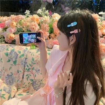 一人有一点颜色